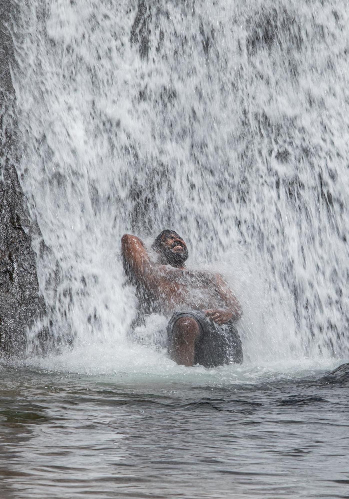 Kozhancheri Aruvikuzhy Waterfalls Villa מראה חיצוני תמונה