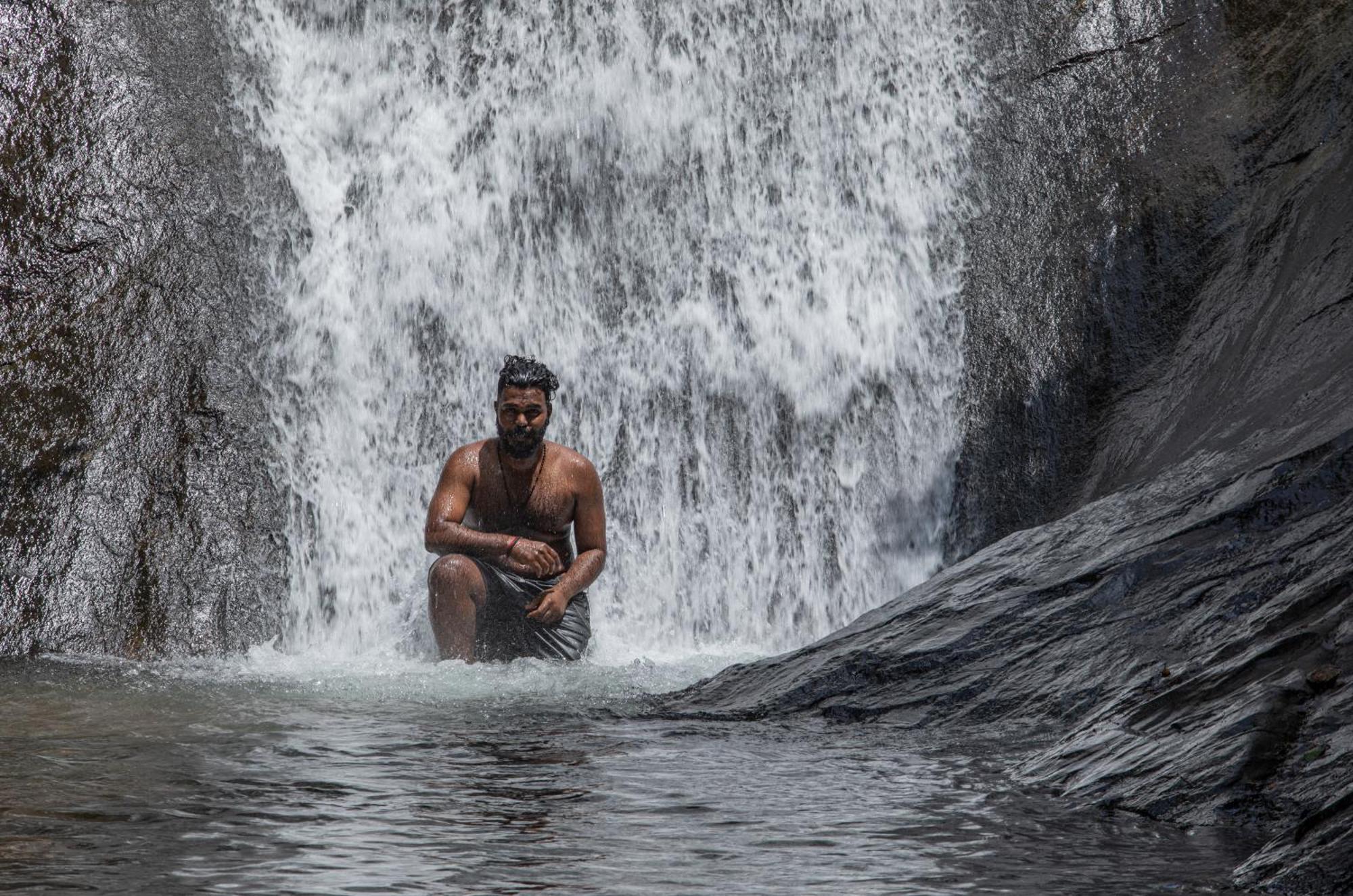 Kozhancheri Aruvikuzhy Waterfalls Villa מראה חיצוני תמונה